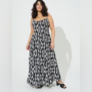 Torrid Maxi Challis Trapeze Maxi Dress in B&W Ikat Print - New with Tags